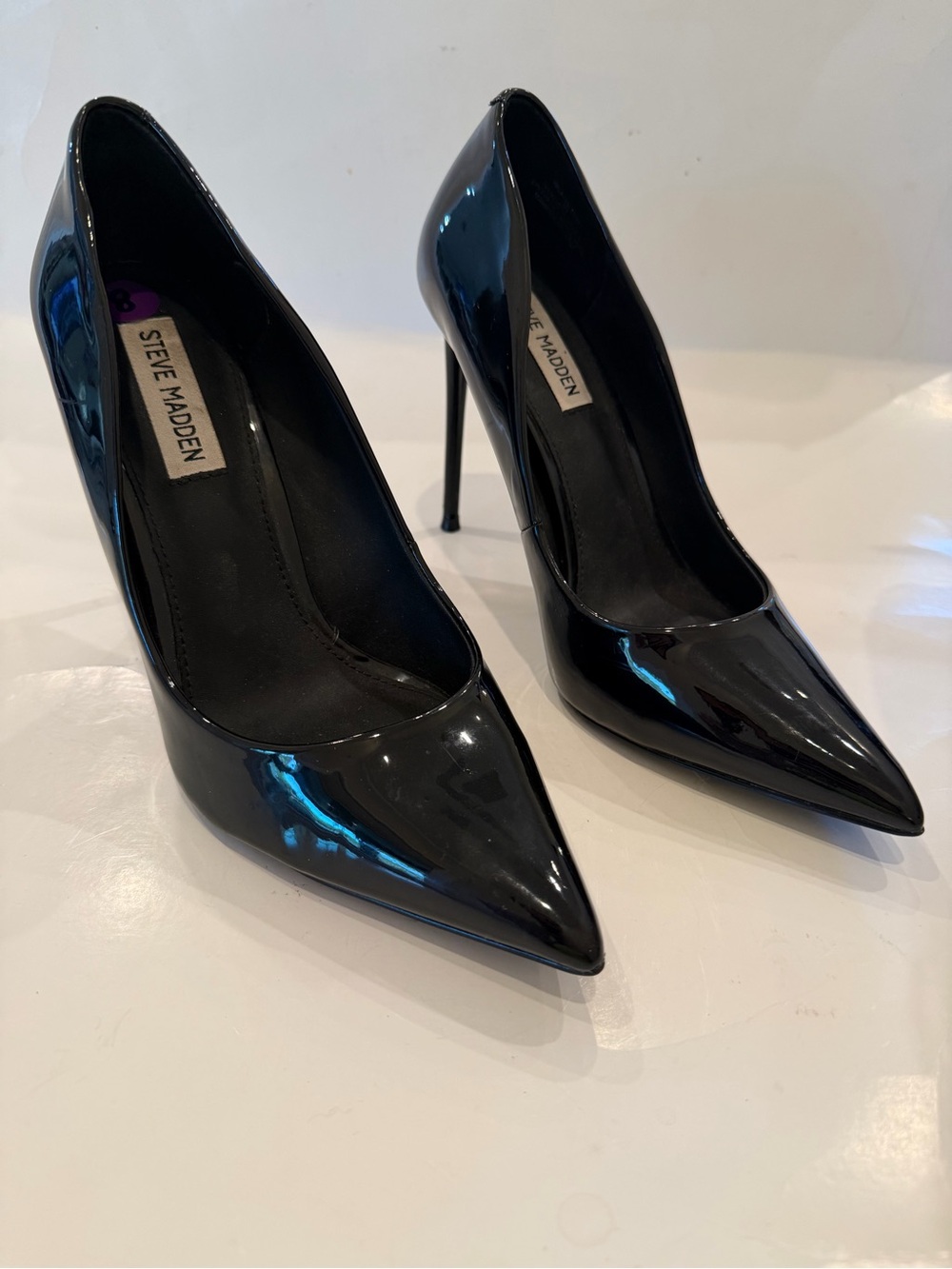 Steve Madden Black Patent Pointed-Toe Pumps Size 8 - Picture 5 of 13